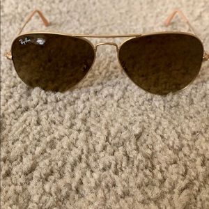 Ray-Ban Large Aviator Gold Sunglasses